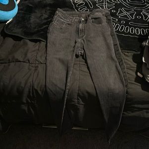 Black Skinny Jeans